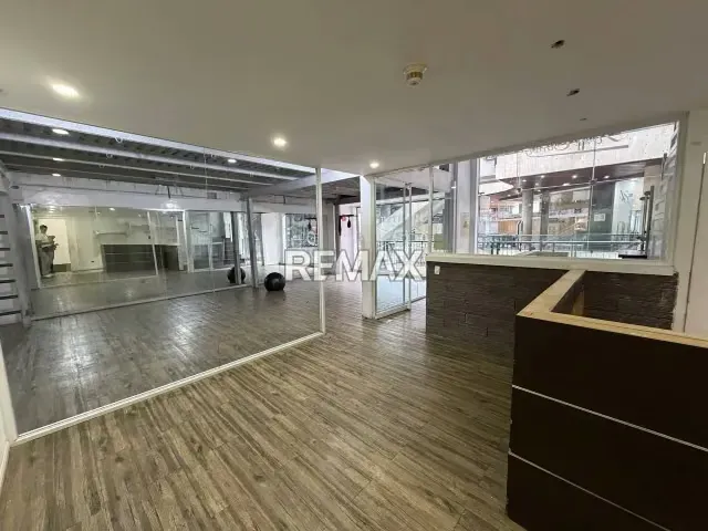 Alquiler de local comercial 229m², en La Lagunita - 4