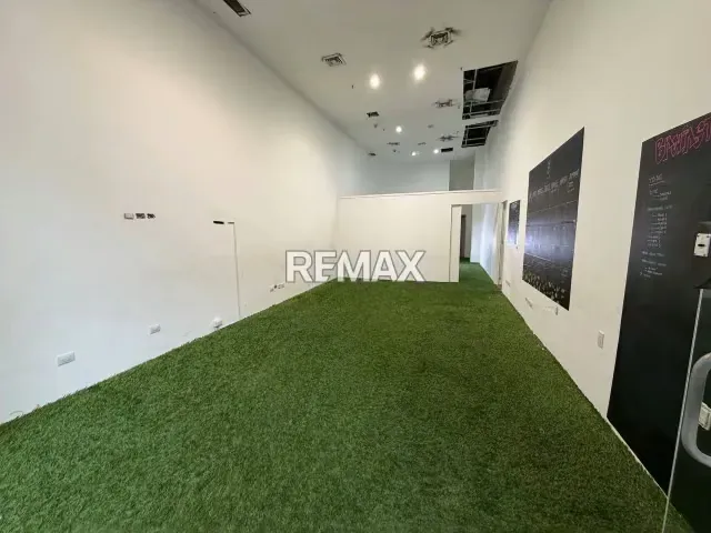 Alquiler de local comercial 229m², en La Lagunita - 9