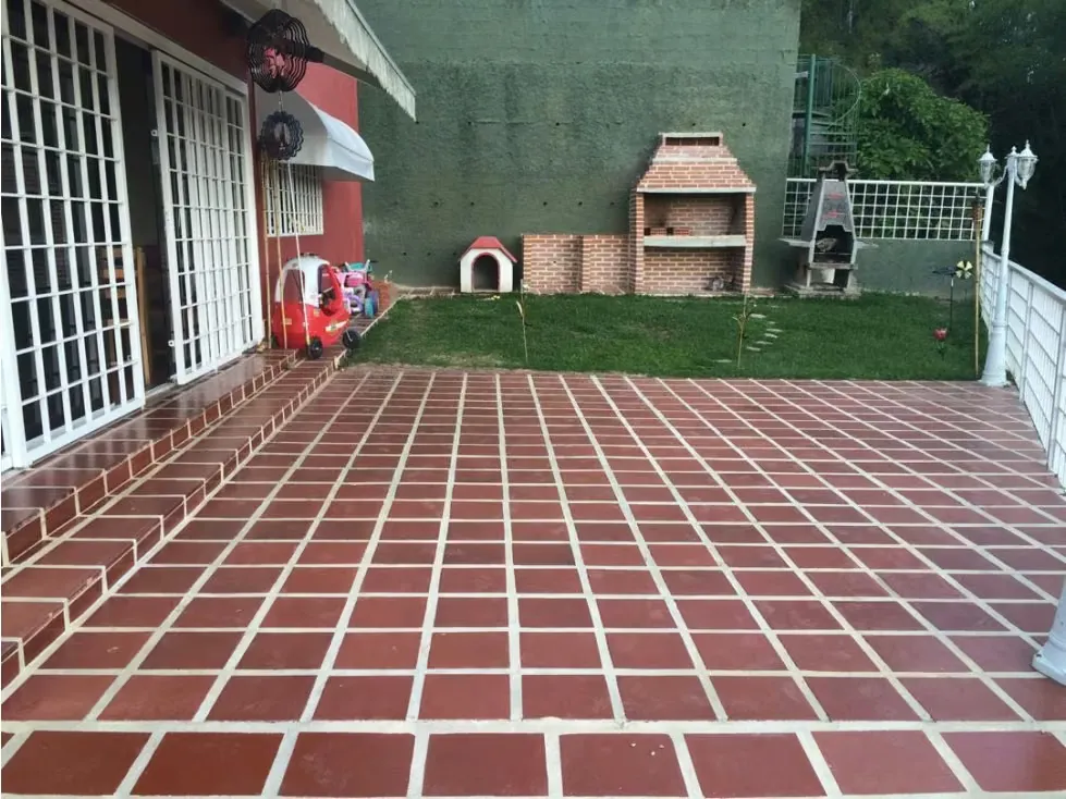 Se vende casa 817m2 4h+s/5b/4p Los Guayabitos 3725 - 5