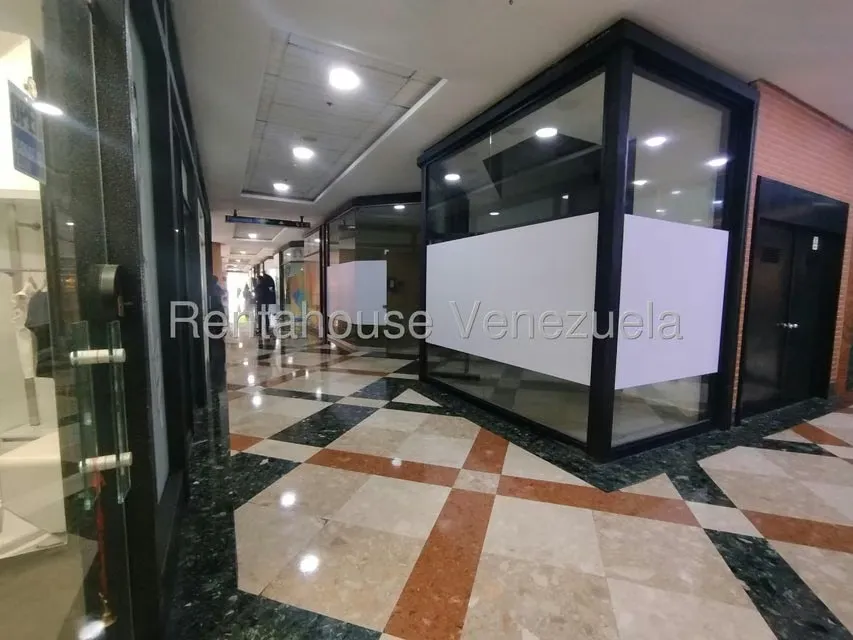 Local Comercial en Alquiler en Los Naranjos del Cafetal, Distrito Metropolitano - 5