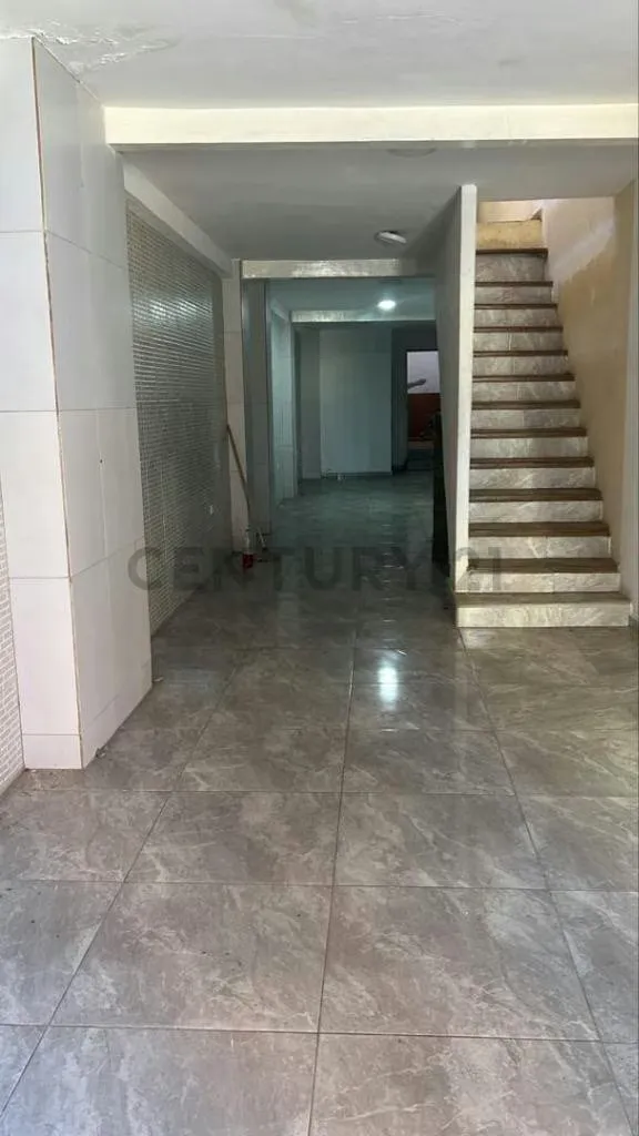 excelente local con ubicación estratégica comercial en Porlamar - 6