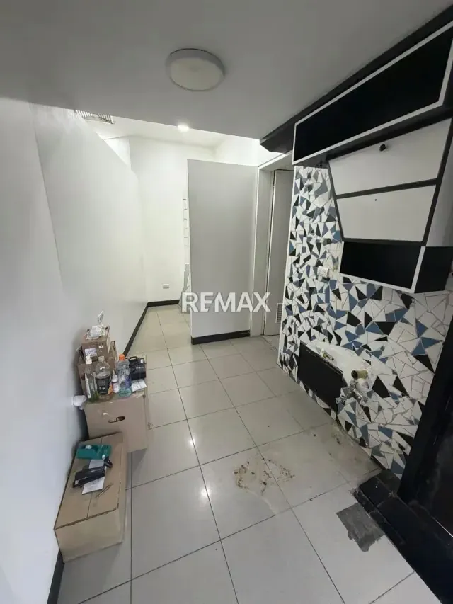 LOCAL COMERCIAL C C STA FE 46MTS - 8