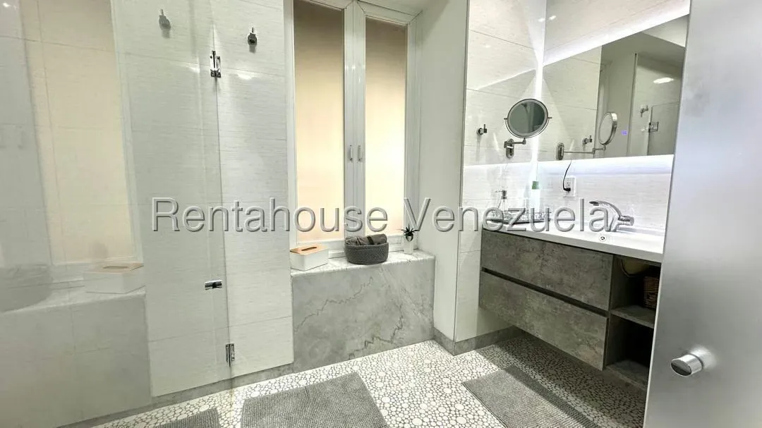 Apartamento (1 Nivel) en Venta en Altamira, Distrito Metropolitano - 39