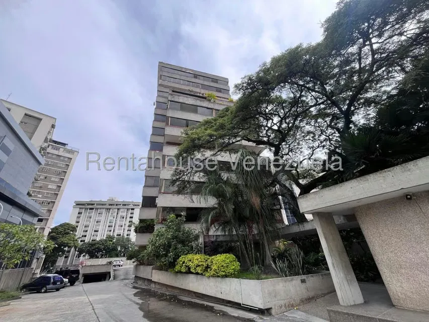 Apartamento (1 Nivel) en Alquiler en Los Palos Grandes, Distrito Metropolitano