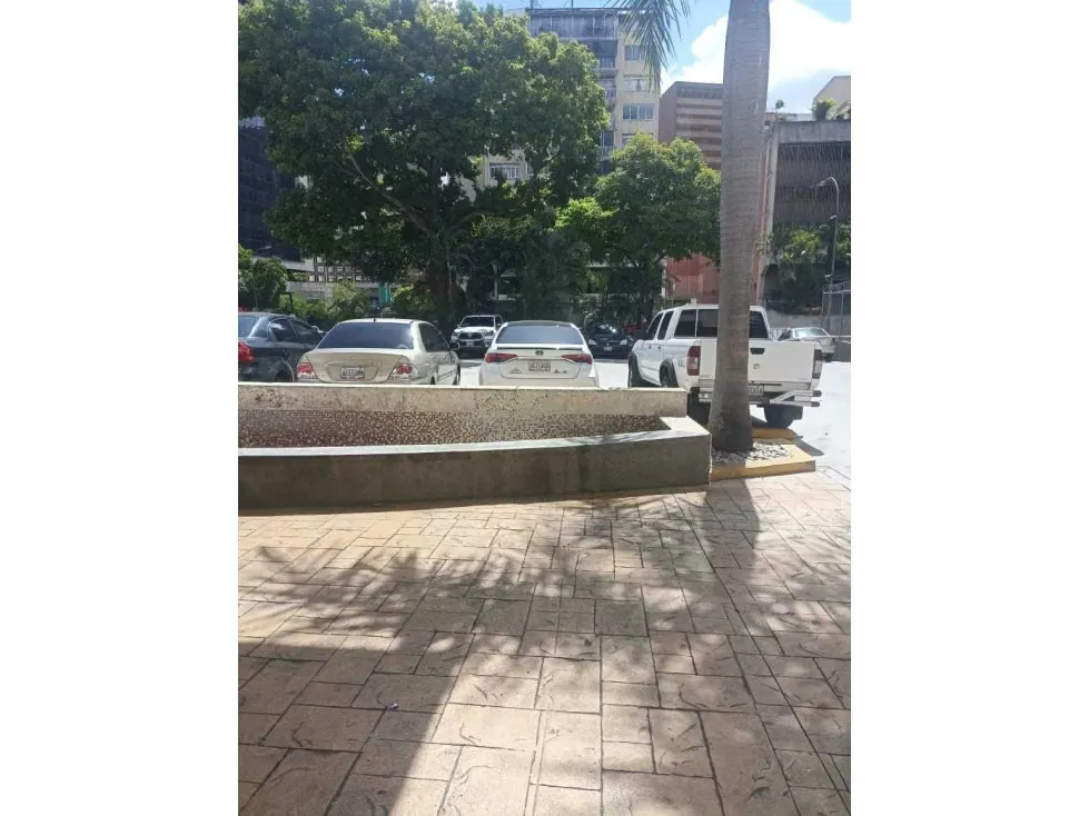 Se alquila Local 210m2 Altamira 4518 - 2