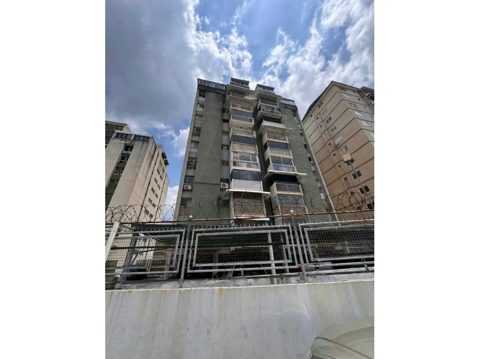 Se vende apartamento 98m2 El Marqués 4129