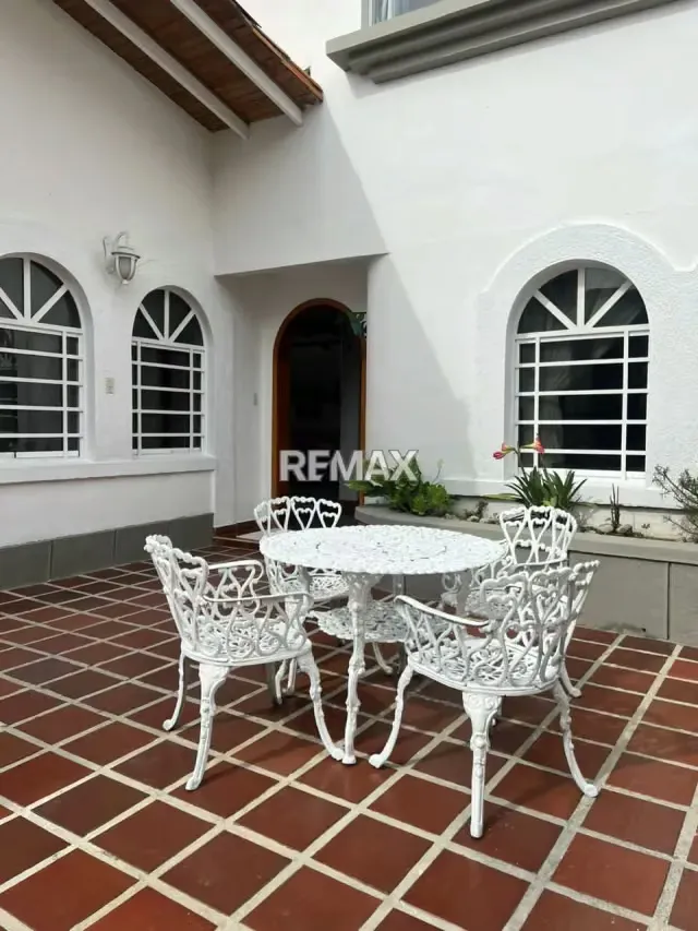 Casa en Alquiler - 2