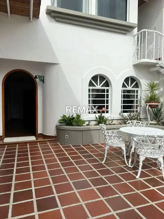 Casa en Alquiler - 4