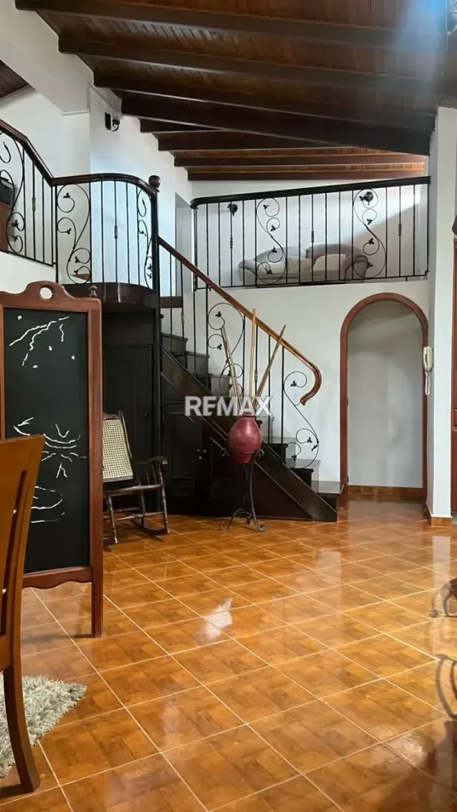 Casa en Alquiler - 6