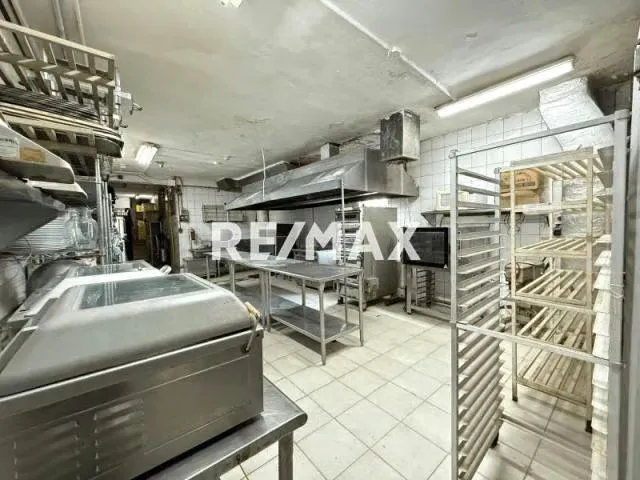 En Venta Casa y Restaurant en el Pueblo El Hatillo - 2