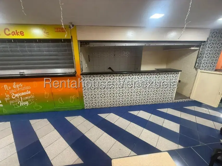 Local Comercial en Venta en Parroquia La Candelaria, Distrito Metropolitano - 2