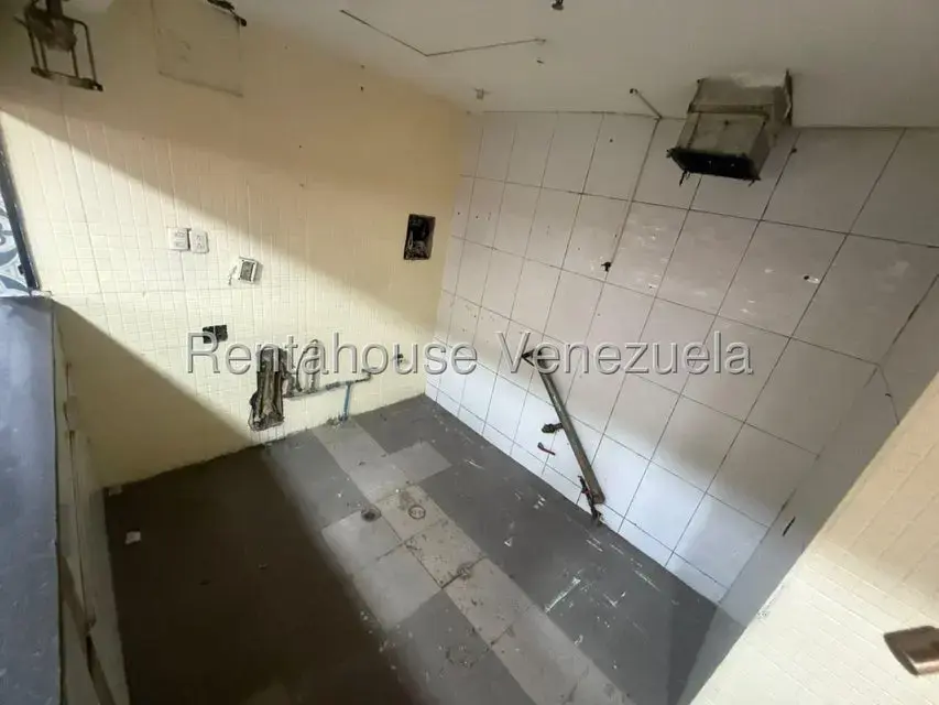 Local Comercial en Venta en Parroquia La Candelaria, Distrito Metropolitano - 8