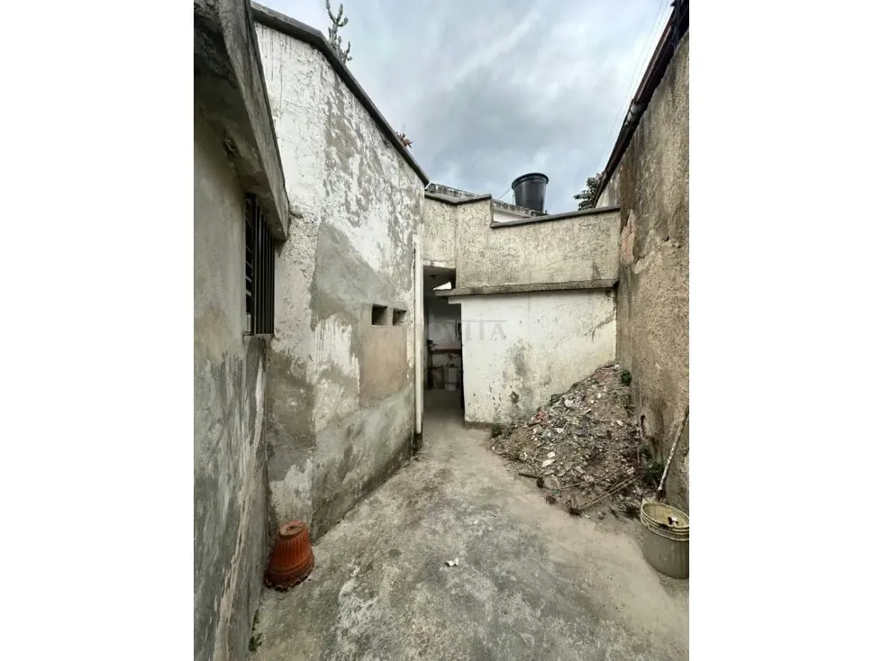 SE VENDE CASA SAN BERNARDINO 334m2 - 26
