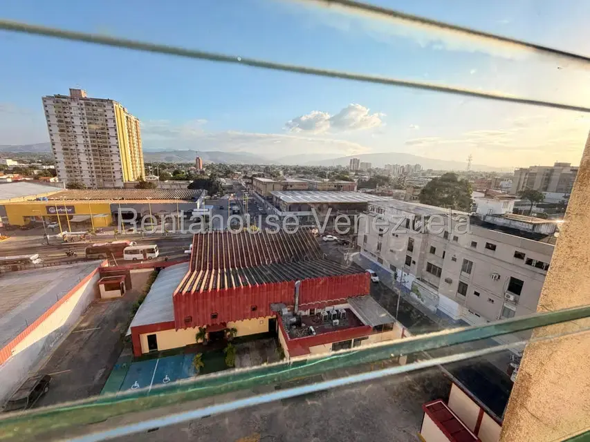 Apartamento (1 Nivel) en Alquiler en Zona Oeste, Lara - 39