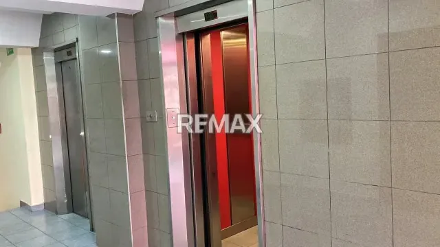 Oficina Remodelada y Luminosa en Torre Seguros Los Andes – Av. Bolívar, Valencia - 6