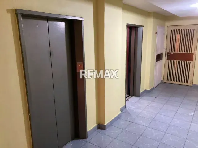 Oficina Remodelada y Luminosa en Torre Seguros Los Andes – Av. Bolívar, Valencia - 10