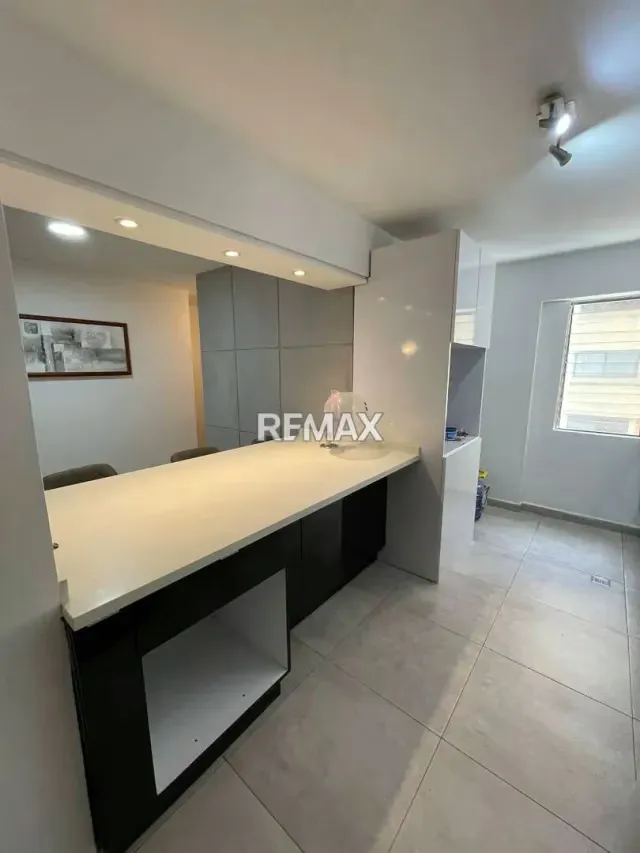 Cómodo Apartamento en el Edificio Res. El Nogal. Urb. Valle de Camoruco- Valencia - 14