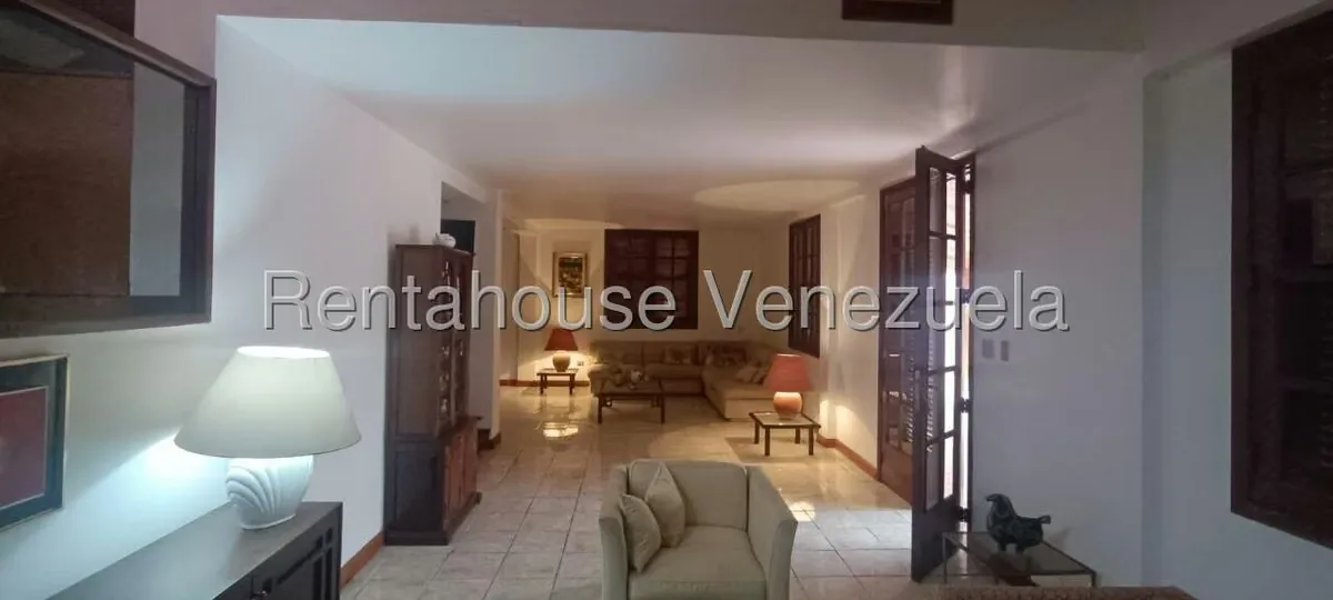 Casa (Multipes Niveles) en Venta en Lomas de Bello Monte, Distrito Metropolitano - 111