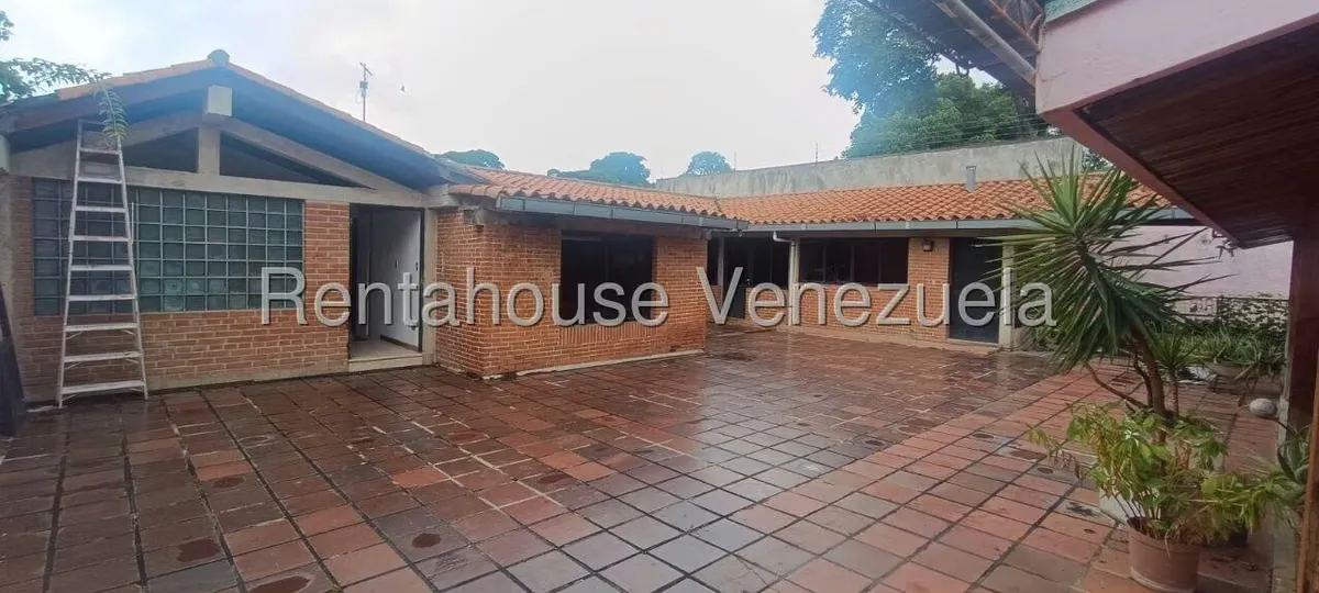 Casa (Multipes Niveles) en Venta en Lomas de Bello Monte, Distrito Metropolitano - 120