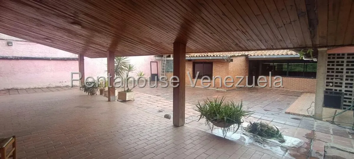 Casa (Multipes Niveles) en Venta en Lomas de Bello Monte, Distrito Metropolitano - 122