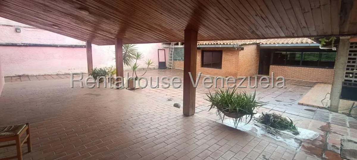 Casa (Multipes Niveles) en Venta en Lomas de Bello Monte, Distrito Metropolitano - 124