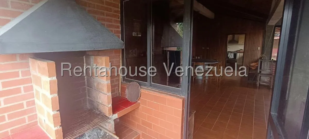 Casa (Multipes Niveles) en Venta en Lomas de Bello Monte, Distrito Metropolitano - 128