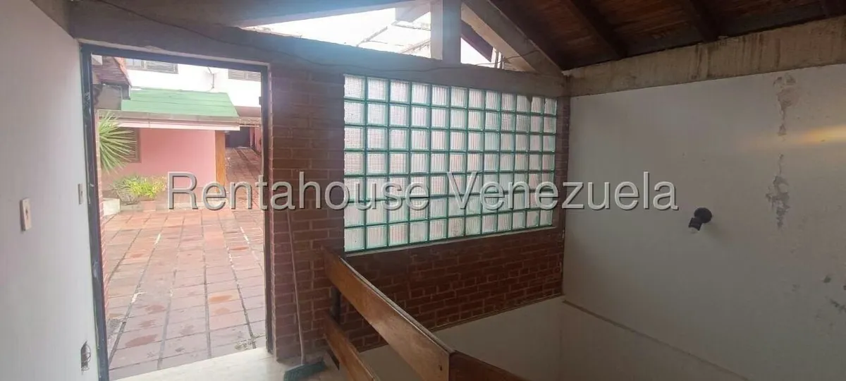 Casa (Multipes Niveles) en Venta en Lomas de Bello Monte, Distrito Metropolitano - 142