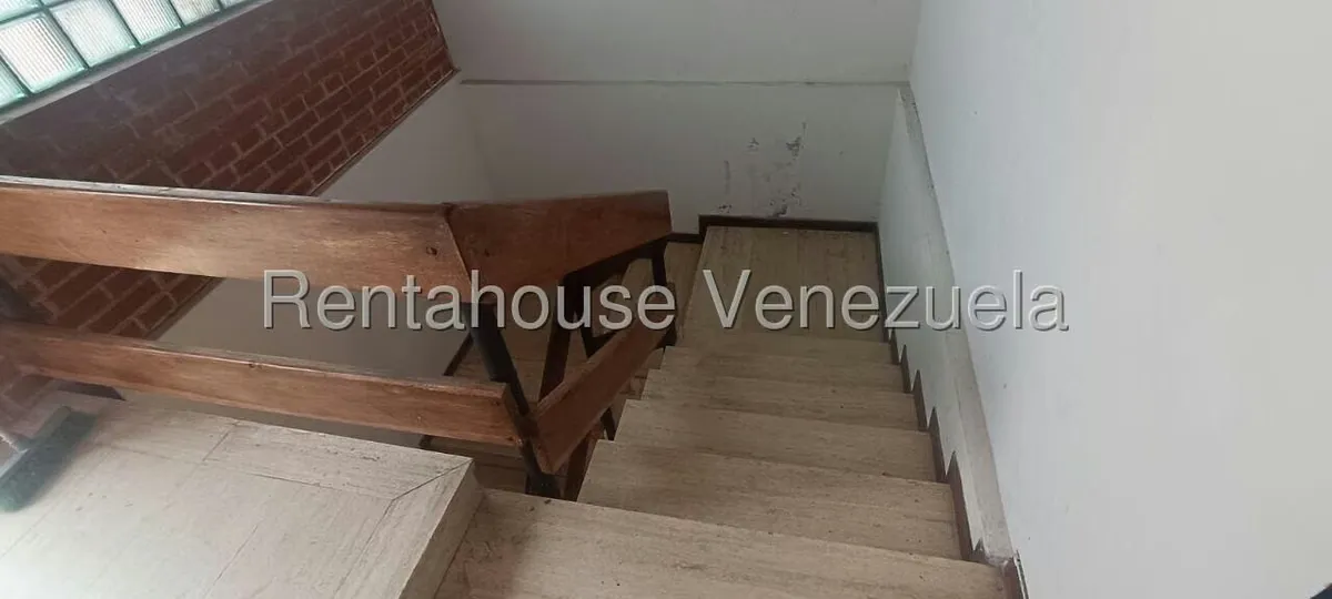 Casa (Multipes Niveles) en Venta en Lomas de Bello Monte, Distrito Metropolitano - 144