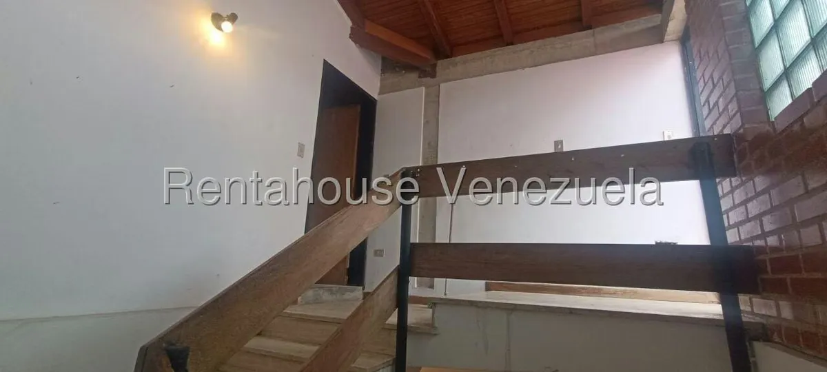Casa (Multipes Niveles) en Venta en Lomas de Bello Monte, Distrito Metropolitano - 156