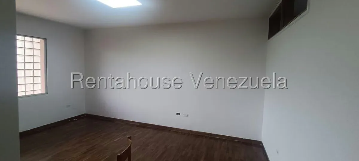 Casa (Multipes Niveles) en Venta en Lomas de Bello Monte, Distrito Metropolitano - 163