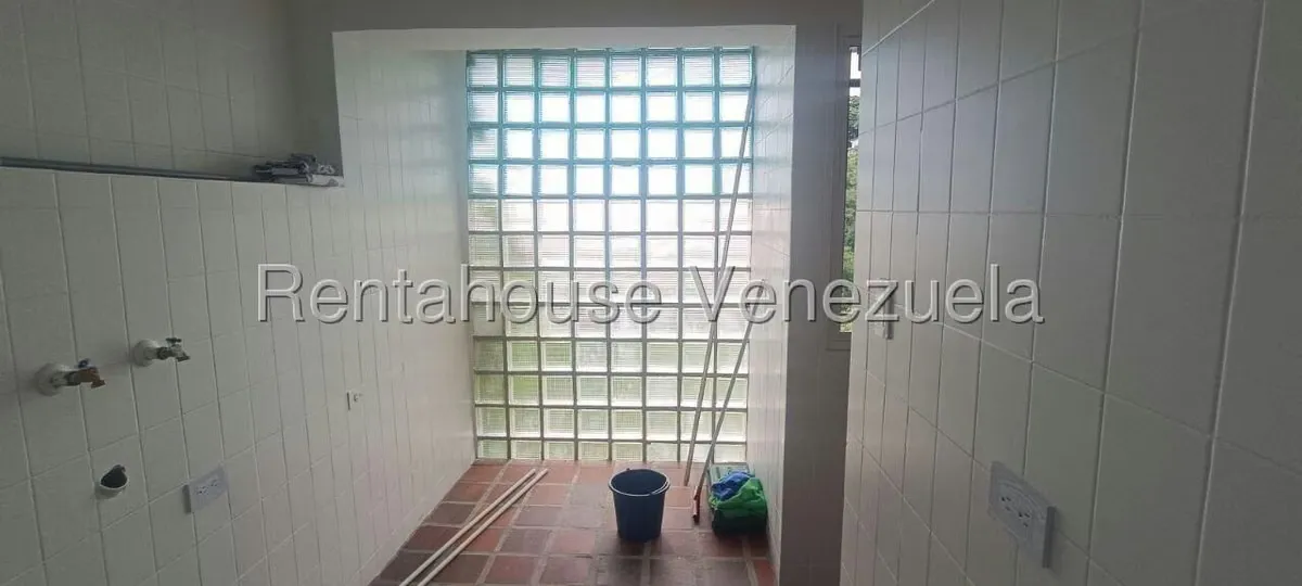 Casa (Multipes Niveles) en Venta en Lomas de Bello Monte, Distrito Metropolitano - 172
