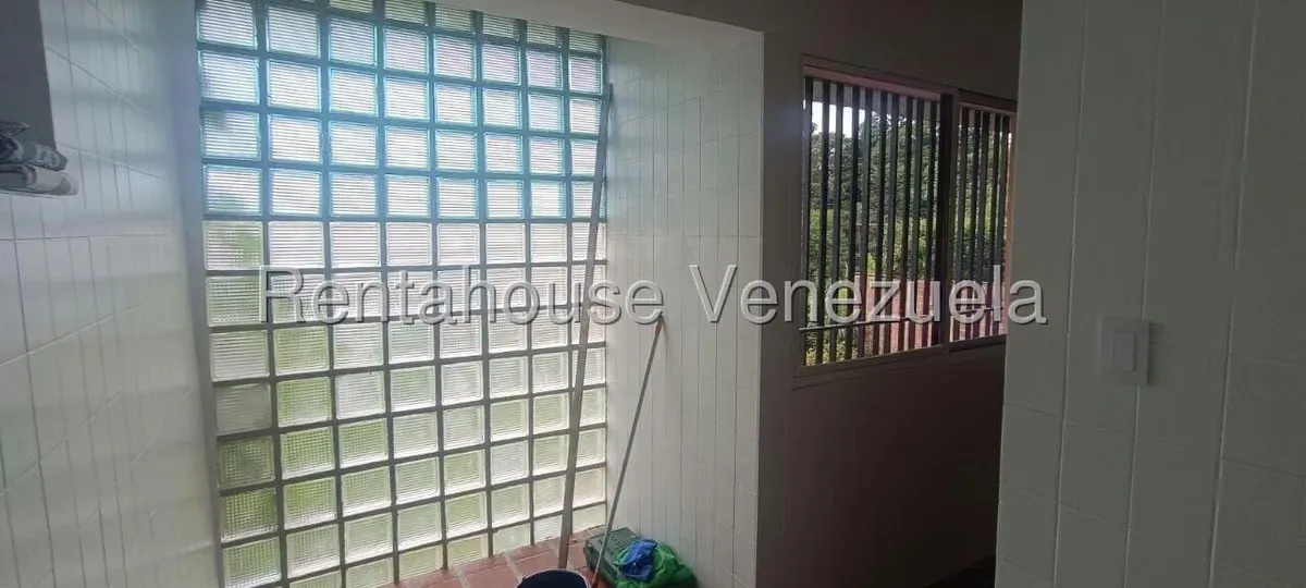 Casa (Multipes Niveles) en Venta en Lomas de Bello Monte, Distrito Metropolitano - 173