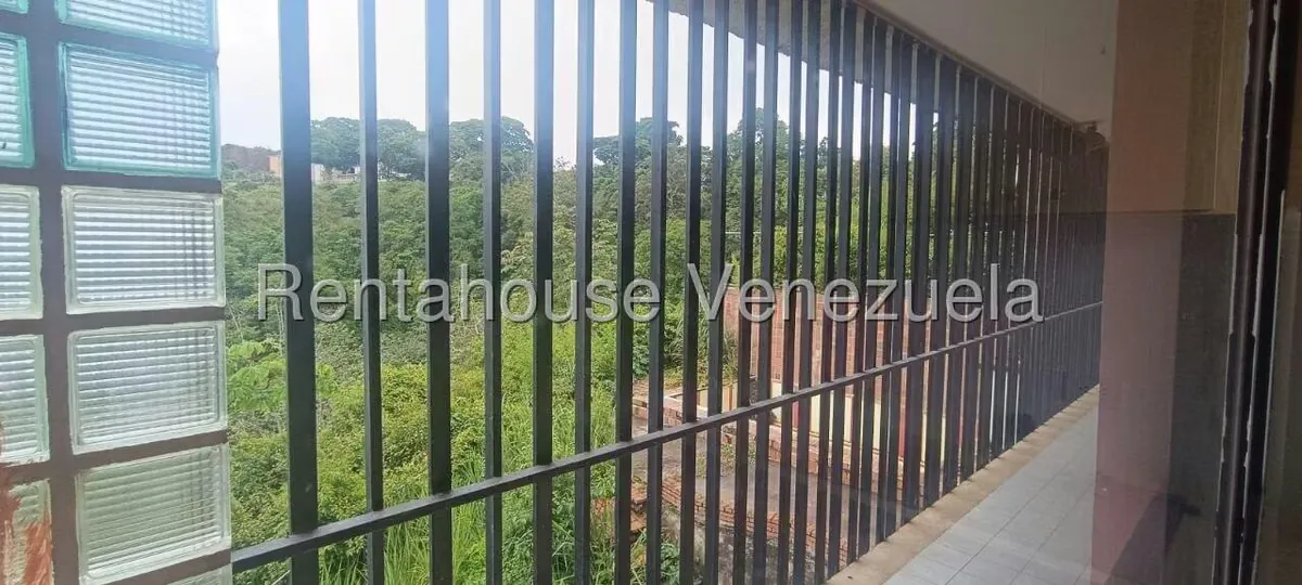 Casa (Multipes Niveles) en Venta en Lomas de Bello Monte, Distrito Metropolitano - 176