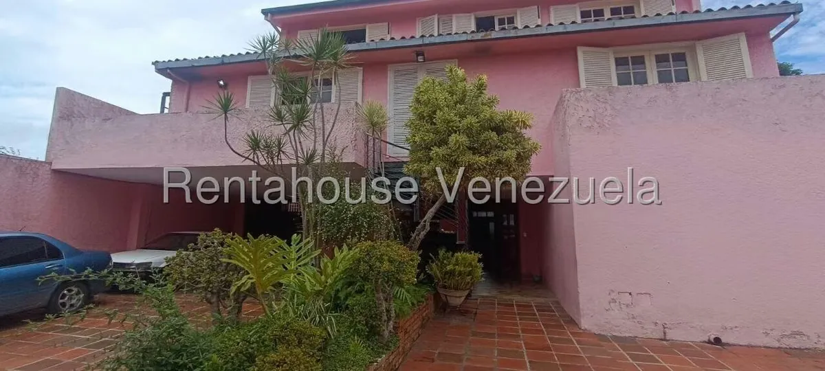 Casa (Multipes Niveles) en Venta en Lomas de Bello Monte, Distrito Metropolitano - 2