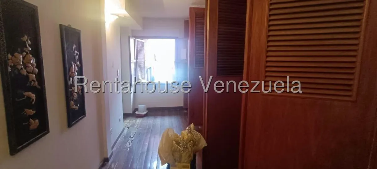 Casa (Multipes Niveles) en Venta en Lomas de Bello Monte, Distrito Metropolitano - 60