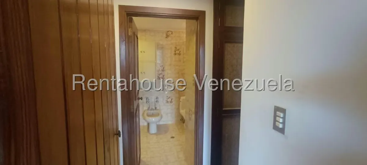 Casa (Multipes Niveles) en Venta en Lomas de Bello Monte, Distrito Metropolitano - 64