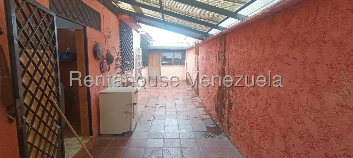 Casa (Multipes Niveles) en Venta en Lomas de Bello Monte, Distrito Metropolitano - 77