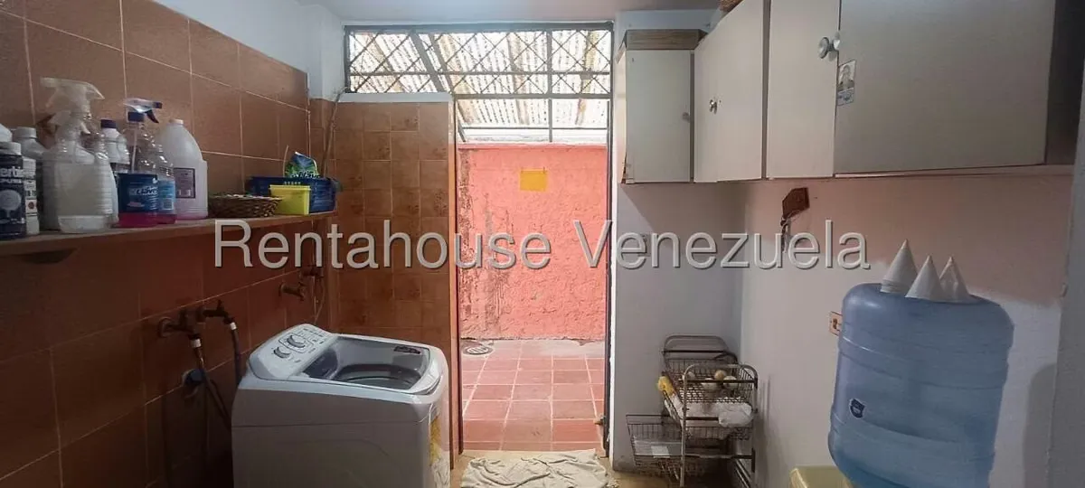 Casa (Multipes Niveles) en Venta en Lomas de Bello Monte, Distrito Metropolitano - 82