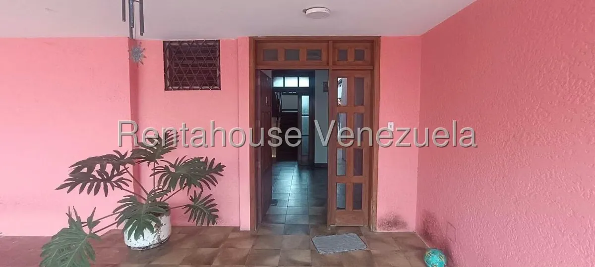 Casa (Multipes Niveles) en Venta en Lomas de Bello Monte, Distrito Metropolitano - 90