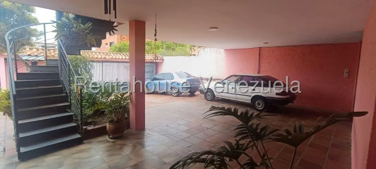 Casa (Multipes Niveles) en Venta en Lomas de Bello Monte, Distrito Metropolitano - 93