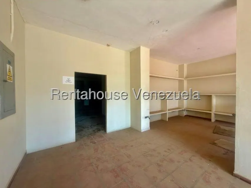 Comercial (Edificio) en Venta en Santa Fe, Falcon - 2