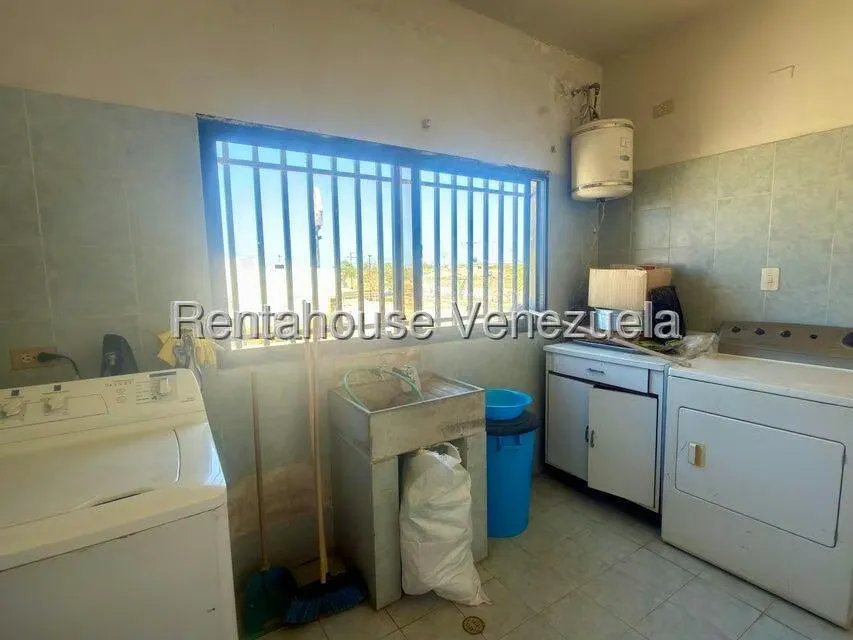 Comercial (Edificio) en Venta en Santa Fe, Falcon - 26