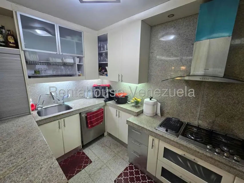 Apartamento (1 Nivel) en Venta en El Rosal, Distrito Metropolitano - 19
