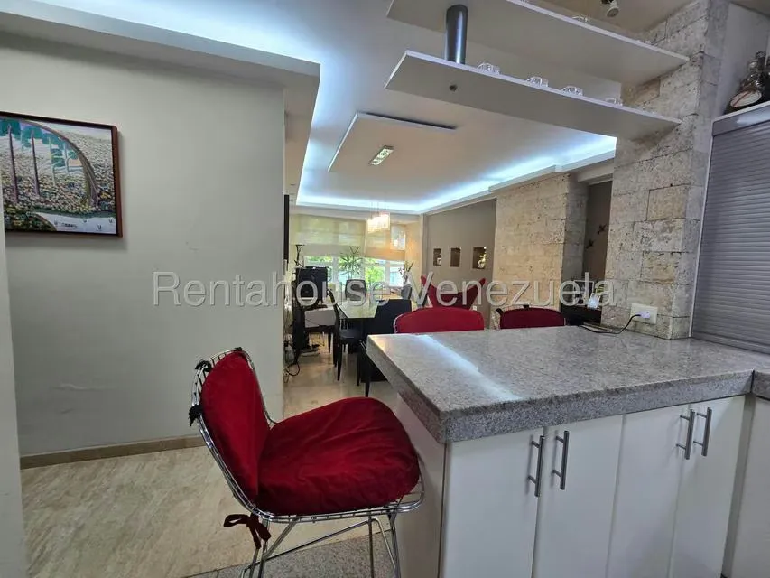 Apartamento (1 Nivel) en Venta en El Rosal, Distrito Metropolitano - 23