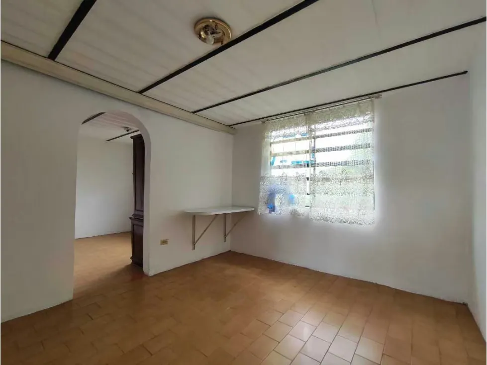 Vendo casa 600m2 Cumbres de Curumo 2409 - 25