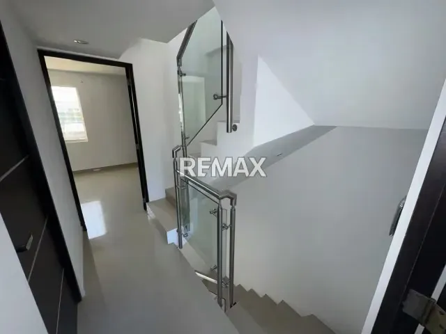 EN VENTA TOWN HOUSE EN CAMINOS DE TARABANA - 4