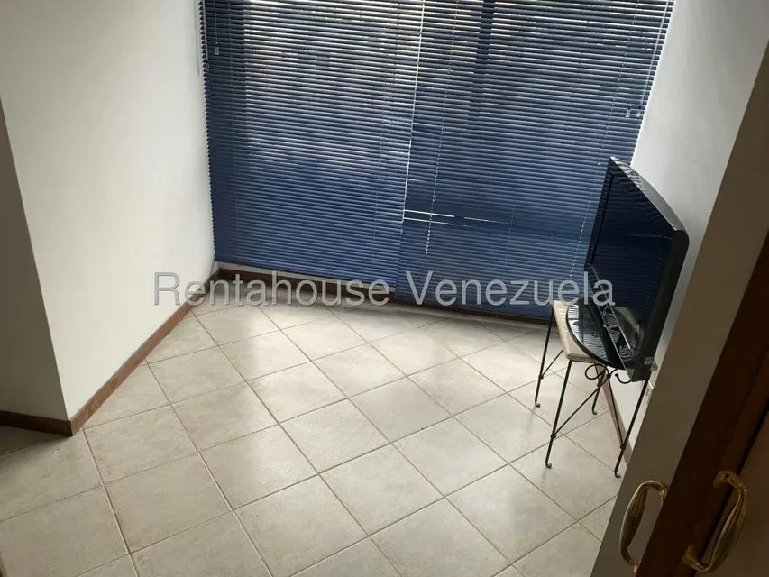 Apartamento (1 Nivel) en Alquiler en Sabana Grande, Distrito Metropolitano - 16