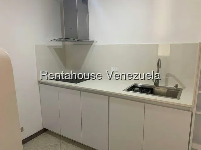 Apartamento (1 Nivel) en Alquiler en Sabana Grande, Distrito Metropolitano - 19