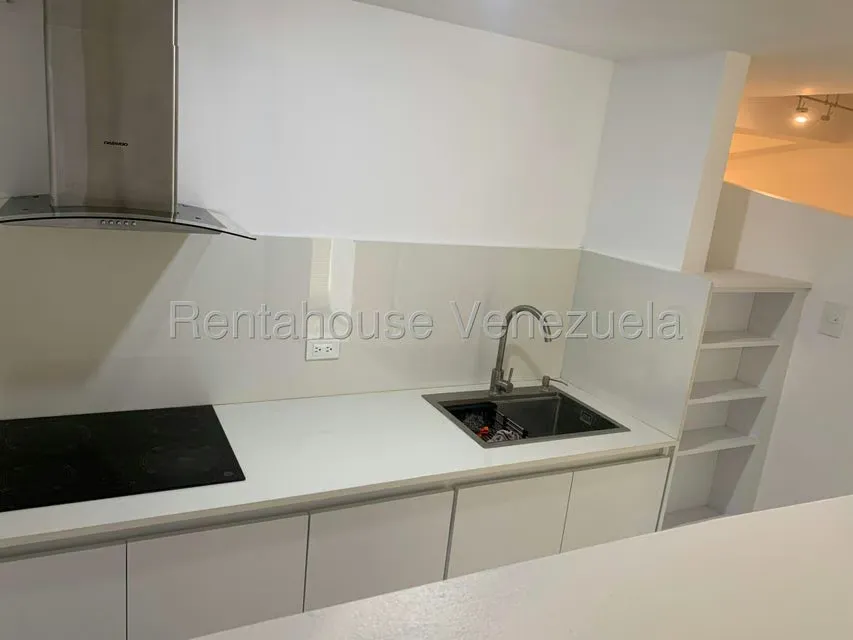 Apartamento (1 Nivel) en Alquiler en Sabana Grande, Distrito Metropolitano - 20