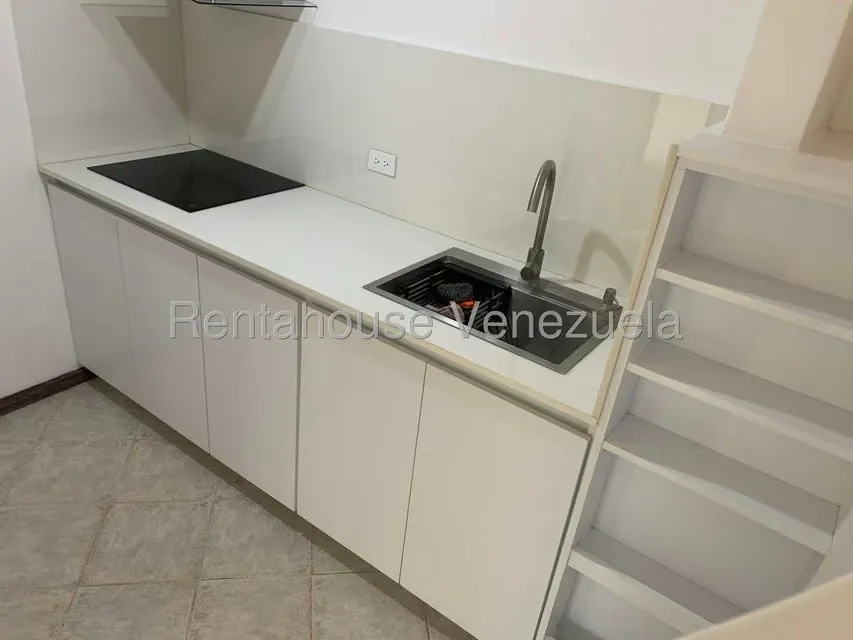 Apartamento (1 Nivel) en Alquiler en Sabana Grande, Distrito Metropolitano - 21